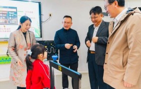 岳麓区政协“五送”行动落地 3D打印机赋能幼儿科创启蒙