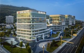 在疯狂内卷中29年连续盈利 鑫源汽车到底是谁？